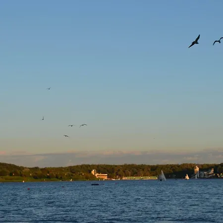 Nad Jeziorem Appartamento *